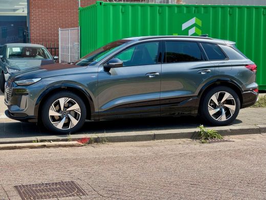 Audi Q6 e-tron performance 100kWh 306pk Advanced edition | Dodehoeksensoren | Adaptive cruise control | Extra ge... ActivLease financial lease