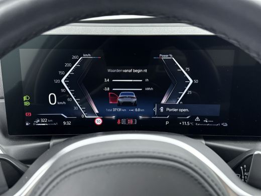 BMW 3-serie BMW 330e | Achteruitrijcamera | Apple Carplay/Android Auto|telefoonintegratie premium | Cruise co... ActivLease financial lease