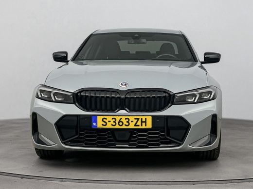 BMW 3-serie BMW 330e | Achteruitrijcamera | Apple Carplay/Android Auto|telefoonintegratie premium | Cruise co... ActivLease financial lease