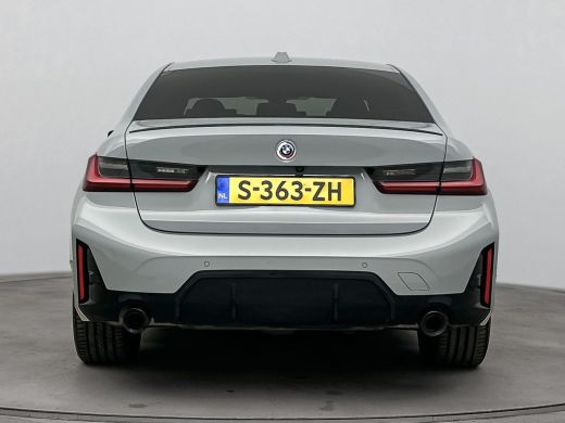 BMW 3-serie BMW 330e | Achteruitrijcamera | Apple Carplay/Android Auto|telefoonintegratie premium | Cruise co... ActivLease financial lease