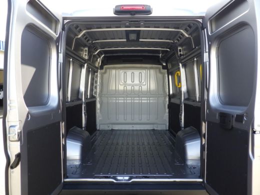 Citroën Jumper 2.2 BlueHDi 140pk Automaat L2H2 3.5t | Achteruitrijcamera | Airco (automatisch) | Apple Carplay/A... ActivLease financial lease