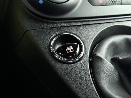 Fiat 500C 1.0 Hybrid | Cruise control | LED dagrijverlichting | Metaalkleur ActivLease financial lease