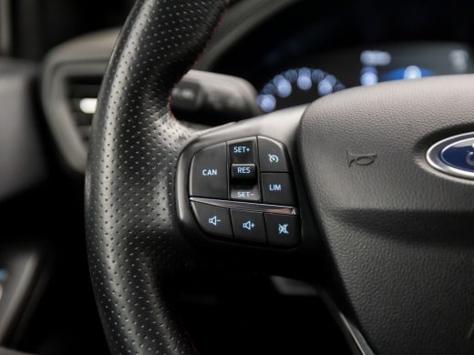 Ford Focus 1.0 EcoBoost ST Line Sport (APPLE CARPLAY, GROOT NAVI, CLIMATE, ZWART HEMEL, SPORTSTOELEN, CRUISE... ActivLease financial lease