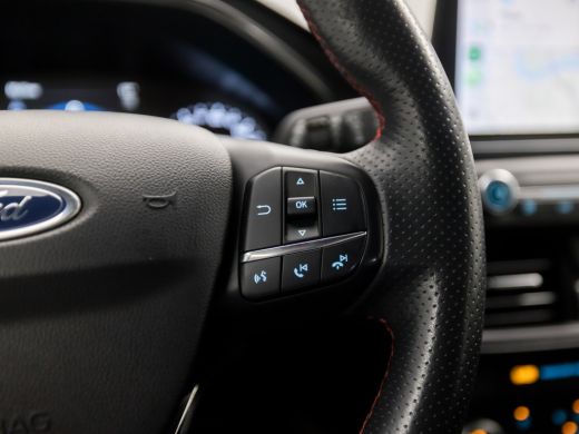 Ford Focus 1.0 EcoBoost ST Line Sport (APPLE CARPLAY, GROOT NAVI, CLIMATE, ZWART HEMEL, SPORTSTOELEN, CRUISE... ActivLease financial lease