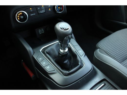 Ford Focus 1.0EB HYBRID | NL-AUTO! | DEALER OH!  | PARK SENS V+A | PERFECTE STAAT! | NAVI | CLIMA | CRUISE |... ActivLease financial lease