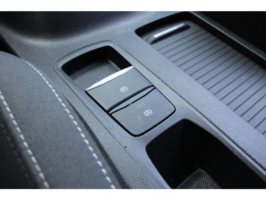 Ford Focus 1.0EB HYBRID | NL-AUTO! | DEALER OH!  | PARK SENS V+A | PERFECTE STAAT! | NAVI | CLIMA | CRUISE |... ActivLease financial lease