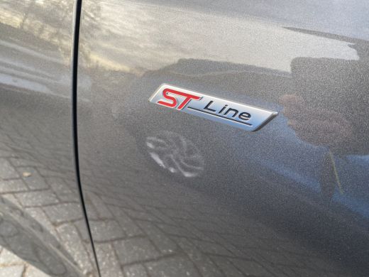 Ford FOCUS Wagon Ford 1.0 125PK Hybrid ST Line X | NAVIGATIE GROOT| B&O SOUND| KEYLESS| CAMERA| STOEL/STUUR&VOORRU... ActivLease financial lease