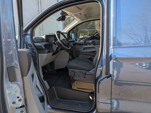 Ford Transit Custom 300 2.0 TDCI L2H1 Trend | 2 zitplaatsen rechtsvoor | Achteruitrijcamera | Airco (automatisch) ActivLease financial lease