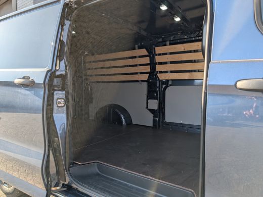 Ford Transit Custom 300 2.0 TDCI L2H1 Trend | 2 zitplaatsen rechtsvoor | Achteruitrijcamera | Airco (automatisch) ActivLease financial lease