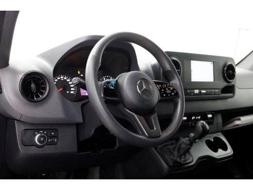 Mercedes Sprinter 311 CDI 115pk RWD L2H2 Servicewagen Airco/Camera/230V 02-2022 ActivLease financial lease