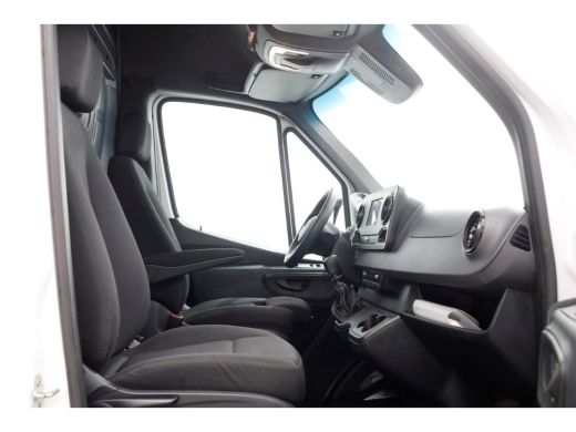 Mercedes Sprinter 311 CDI 115pk RWD L2H2 Servicewagen Airco/Camera/230V 02-2022 ActivLease financial lease