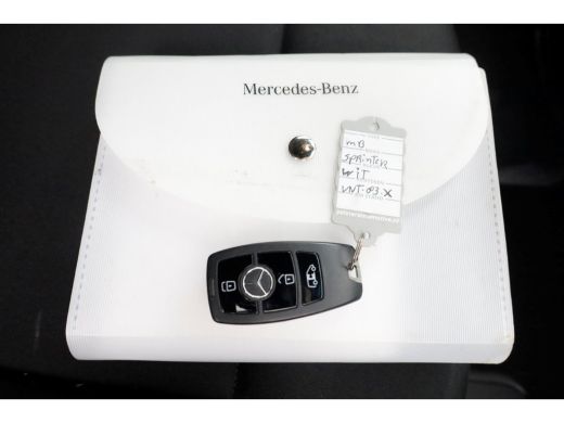 Mercedes Sprinter 311 CDI 115pk RWD L2H2 Servicewagen Airco/Camera/230V 02-2022 ActivLease financial lease