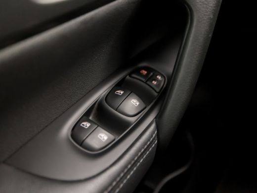 Nissan QASHQAI 1.3 DIG-T Sport 141Pk (APPLE CARPLAY, GROOT NAVI, 360 CAMERA, CLIMATE, KEYLESS, SPORTSTOELEN, PAR... ActivLease financial lease