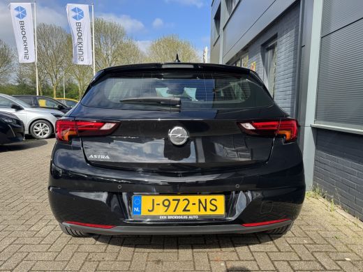 Opel Astra 1.4 Elegance ActivLease financial lease