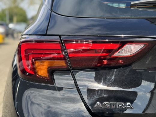 Opel Astra 1.4 Elegance ActivLease financial lease