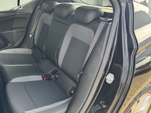 Opel Astra 1.4 Elegance ActivLease financial lease