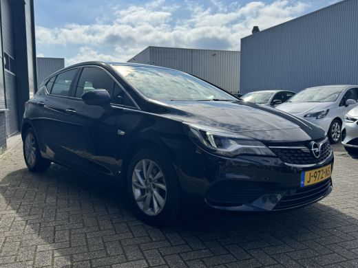 Opel Astra 1.4 Elegance ActivLease financial lease