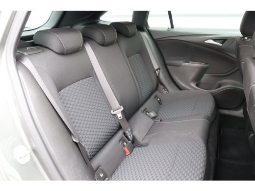 Opel Astra Sports Tourer 1.2 TURBO 110PK BUSINESS EDITION / NAVI / AIRCO / LED / PDC / BLUETOOTH / CRUISECON... ActivLease financial lease