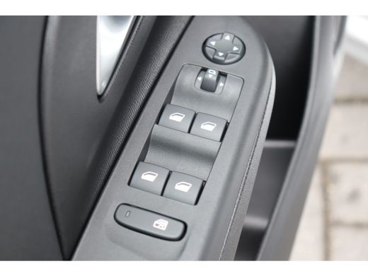 Opel Corsa 1.2 GS | Achteruitrijcamera | Dak in carrosseriekleur | Electronic climate controle ActivLease financial lease