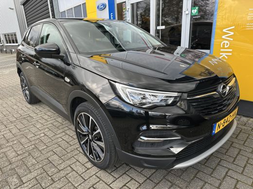 Opel Grandland X 1.2 130PK Turbo Elegance | AGR-COMFORT STOEL| NAVIGATIE| CAMERA| PARKEERSENSOREN V+A| CLIMATE CON... ActivLease financial lease