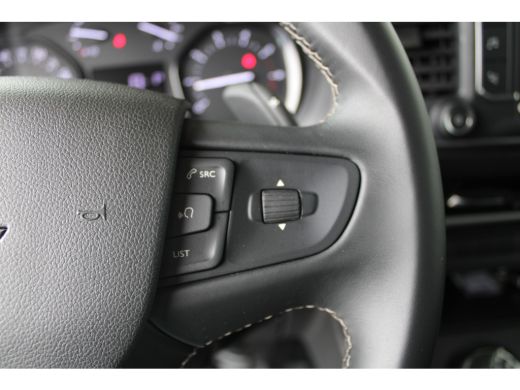 Opel Vivaro Opel 2.0 BlueHDi 180 S&S L3 DC | Navigatiesysteem full map | Parkeersensor achter | Zijschuifdeur... ActivLease financial lease