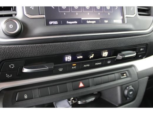 Opel Vivaro Opel 2.0 BlueHDi 180 S&S L3 DC | Navigatiesysteem full map | Parkeersensor achter | Zijschuifdeur... ActivLease financial lease