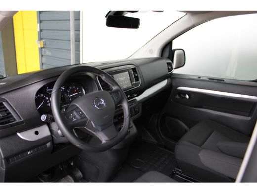 Opel Vivaro Opel 2.0 BlueHDi 180 S&S L3 DC | Navigatiesysteem full map | Parkeersensor achter | Zijschuifdeur... ActivLease financial lease