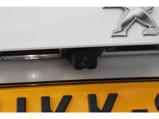 Peugeot 2008 1.2 PURETECH 130PK GT PACK AUTOMAAT / NAVI / LEDER / CLIMA / FULL-LED / 17" LMV / CAMERA / WINTER... ActivLease financial lease