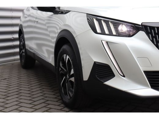 Peugeot 2008 1.2 PURETECH 130PK GT PACK AUTOMAAT / NAVI / LEDER / CLIMA / FULL-LED / 17" LMV / CAMERA / WINTER... ActivLease financial lease