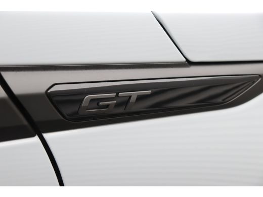 Peugeot 2008 1.2 PURETECH 130PK GT PACK AUTOMAAT / NAVI / LEDER / CLIMA / LED / PDC / 17" LMV / KEYLESS / ALCA... ActivLease financial lease