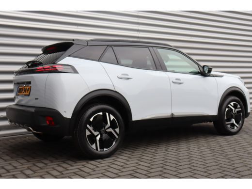 Peugeot 2008 1.2 PURETECH 130PK GT PACK AUTOMAAT / NAVI / LEDER / CLIMA / LED / PDC / 17" LMV / KEYLESS / ALCA... ActivLease financial lease