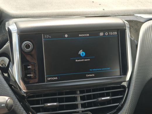 Peugeot 2008 1.2 PureTech Allure | Cruise control | DAB ontvanger | Navigatiesysteem full map | Cruise control... ActivLease financial lease