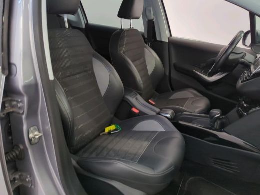 Peugeot 2008 1.2 PureTech Allure | DAB ontvanger | Navigatiesysteem full map | Navigatiesysteem full map ActivLease financial lease