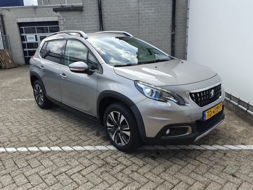 Peugeot 2008 1.2 PureTech Allure | Cruise control | DAB ontvanger | Navigatiesysteem full map | Cruise control... ActivLease financial lease