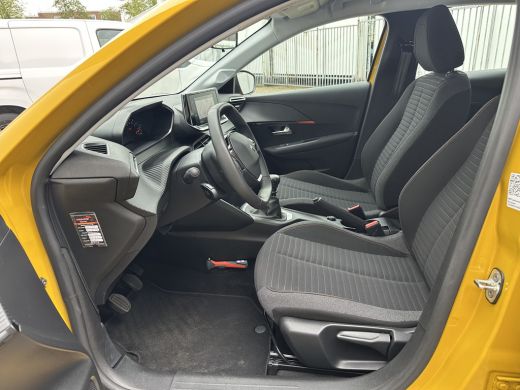 Peugeot 208 Peugeot 1.2 PureTech Active Pack | Apple Carplay/Android Auto|telefoonintegratie premium | Lichtm... ActivLease financial lease