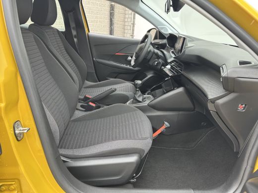 Peugeot 208 Peugeot 1.2 PureTech Active Pack | Apple Carplay/Android Auto|telefoonintegratie premium | Lichtm... ActivLease financial lease