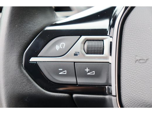 Peugeot 3008 1.2 PURETECH 130PK ACTIVE PACK BUSINESS / NAVI / CLIMA / LED / PDC / 17" LMV / CAMERA / KEYLESS /... ActivLease financial lease