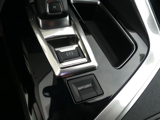 Peugeot 3008 1.2 PureTech 130PK Blue Lease Premium Automaat | NAVI | CAMERA | AFN. TREKHAAK | ActivLease financial lease