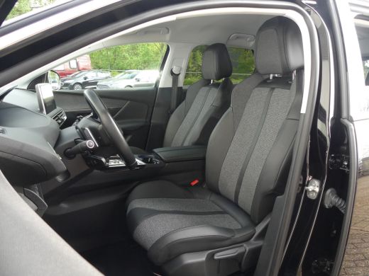 Peugeot 3008 1.2 PureTech 130PK Blue Lease Premium Automaat | NAVI | CAMERA | AFN. TREKHAAK | ActivLease financial lease