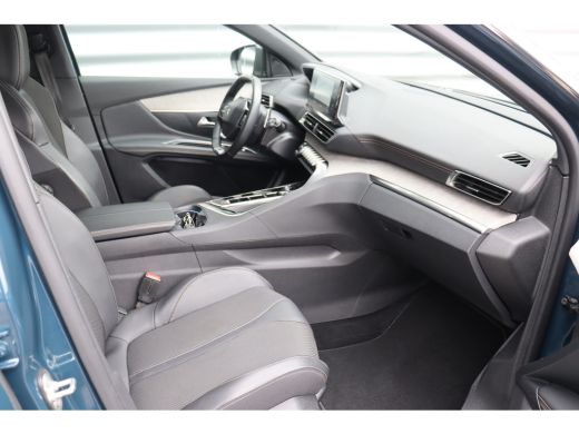 Peugeot 3008 1.2 PURETECH 130PK GT AUTOMAAT / NAVI / LEDER / CLIMA / PDC / 18" LMV / CAMERA / KEYLESS / FULL-L... ActivLease financial lease