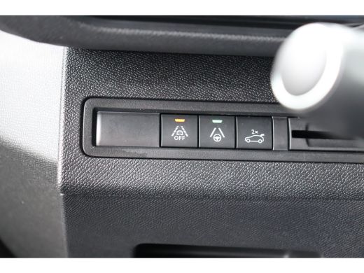 Peugeot 3008 1.2 PURETECH 130PK GT AUTOMAAT / NAVI / LEDER / CLIMA / PDC / 18" LMV / CAMERA / KEYLESS / FULL-L... ActivLease financial lease