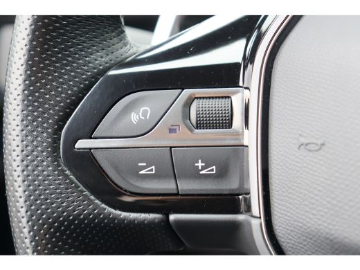 Peugeot 3008 1.2 PURETECH 130PK GT AUTOMAAT / NAVI / LEDER / CLIMA / PDC / 18" LMV / CAMERA / KEYLESS / FULL-L... ActivLease financial lease