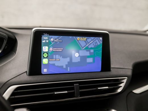 Peugeot 3008 1.2 PureTech Sport Automaat (APPLE CARPLAY, GROOT NAVI, VIRTUAL COCKPIT, PARKEERSENSOREN, SPORTST... ActivLease financial lease