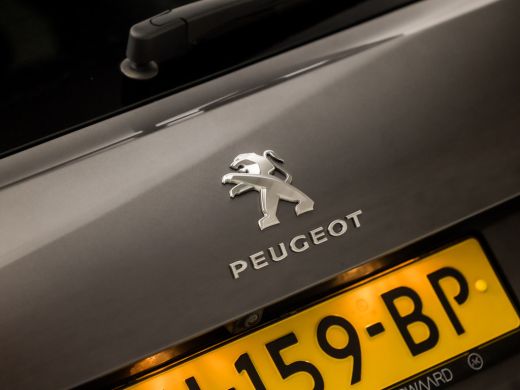 Peugeot 308 SW 1.2 PureTech Sport (PANORAMADAK, APPLE CARPLAY, GROOT NAVI, DENON AUDIO, KEYLESS, LEDER, SPORT... ActivLease financial lease