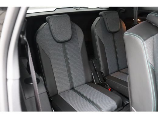 Peugeot 5008 1.2 PURETECH 130PK 7-ZITS ALLURE PACK AUTOMAAT / NAVI / CLIMA / PDC / 18" LMV / CAMERA / KEYLESS ... ActivLease financial lease