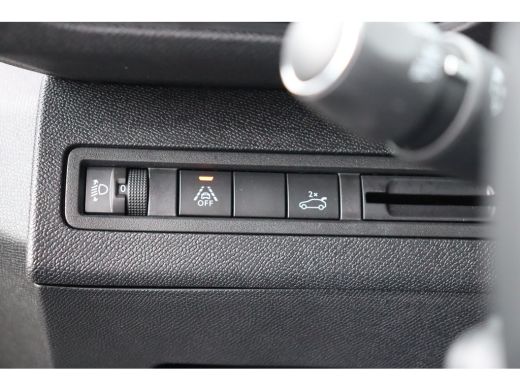 Peugeot 5008 1.2 PURETECH 130PK 7-ZITS ALLURE PACK AUTOMAAT / NAVI / CLIMA / PDC / 18" LMV / CAMERA / KEYLESS ... ActivLease financial lease