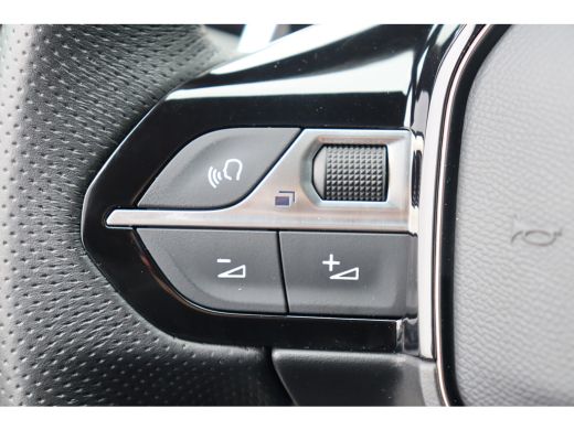 Peugeot 5008 1.2 PURETECH 130PK GT PACK AUTOMAAT / NAVI / CLIMA / PDC / 19" LMV / CAMERA / KEYLESS / FULL-LED ... ActivLease financial lease