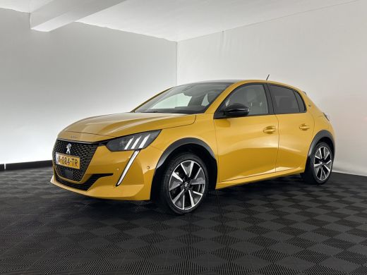 Peugeot e-208 EV GT Pack 50 kWh [ 3-Fase ] (INCL-BTW) *FULL-LED | DIGI-COCKPIT | BLIS | CAMERA | 1/2-LEATHER | ... ActivLease financial lease