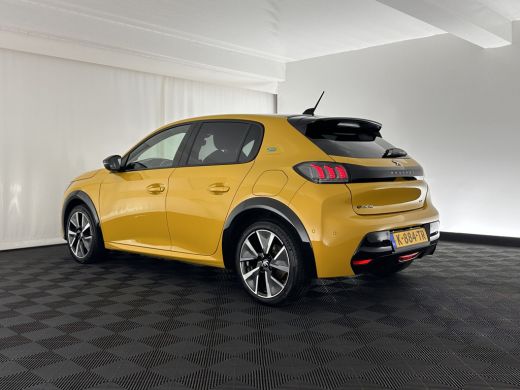 Peugeot e-208 EV GT Pack 50 kWh [ 3-Fase ] (INCL-BTW) *FULL-LED | DIGI-COCKPIT | BLIS | CAMERA | 1/2-LEATHER | ... ActivLease financial lease