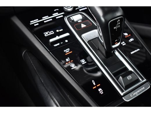 Porsche Cayenne Coupé 3.0 E-Hybrid 462pk | Panoramadak | Sport Chrono | Achterasbesturing | 21'' Velgen | Leder Dashbor... ActivLease financial lease